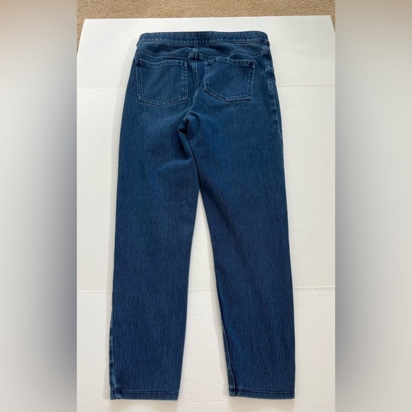 Spanx Pull On Blue Jeans Size Medium - Picture 2 of 8